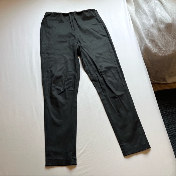 VETTA CAPSULE black tencel blend slim tapered leg cropped elastic waist pants